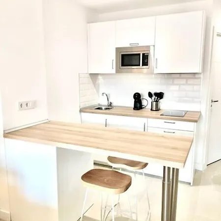 New Studio, Terrace, Parking, And Pool By 10tosea Фуэнхирола