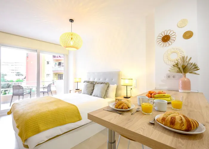 New Studio, Terrace, Parking, And Pool By 10tosea Apartman